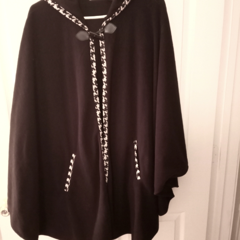 Ladies black and houndstooth